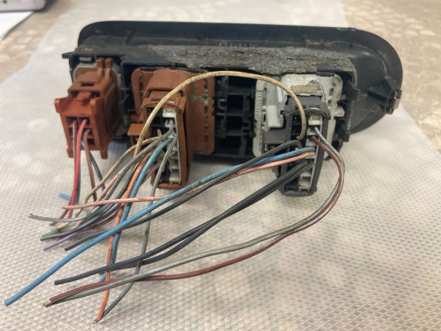 bontott RENAULT MEGANE II Bal első Ablakemelő Kapcsoló