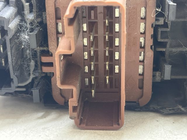 bontott RENAULT MEGANE II Bal első Ablakemelő Kapcsoló