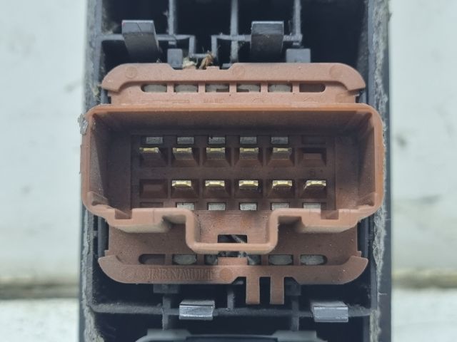 bontott RENAULT MEGANE II Bal első Ablakemelő Kapcsoló