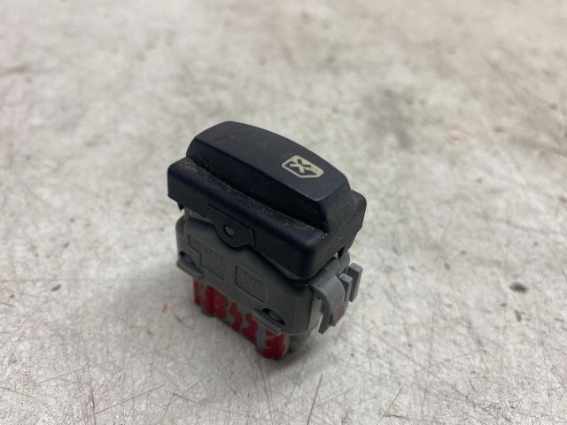 bontott RENAULT MEGANE II Bal első Ablakemelő Kapcsoló