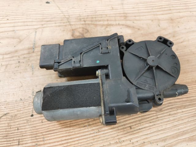 bontott RENAULT MEGANE II Bal első Ablakemelő Motor