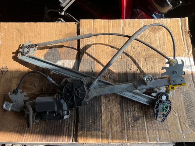 bontott RENAULT MEGANE II Bal első Ablakemelő Szerkezet (Elektromos)