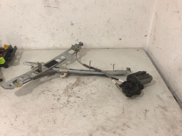 bontott RENAULT MEGANE II Bal első Ablakemelő Szerkezet (Elektromos)