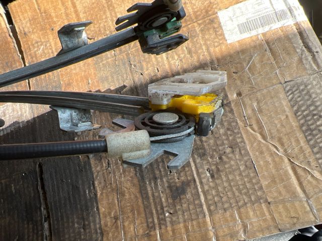 bontott RENAULT MEGANE II Bal első Ablakemelő Szerkezet (Elektromos)