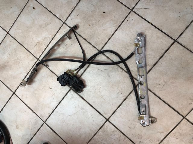 bontott RENAULT MEGANE II Bal első Ablakemelő Szerkezet (Elektromos)