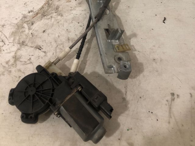 bontott RENAULT MEGANE II Bal első Ablakemelő Szerkezet (Elektromos)