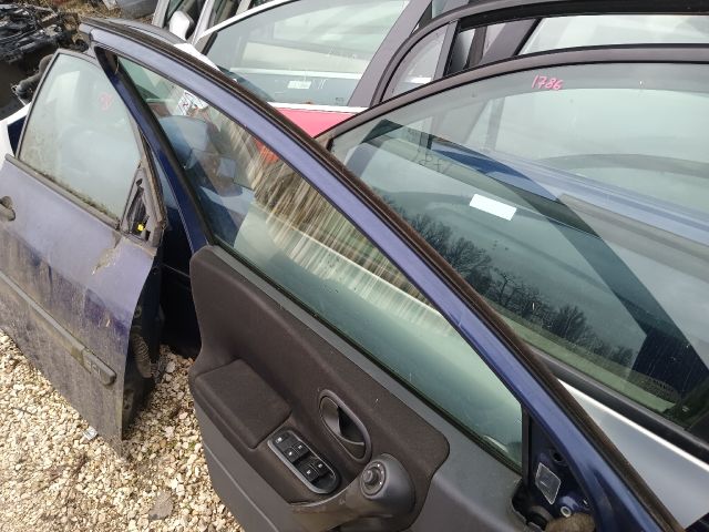 bontott RENAULT MEGANE II Bal első Ajtó (Részeivel)