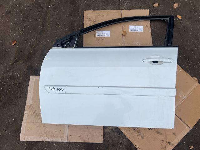 bontott RENAULT MEGANE II Bal első Ajtó (Üres lemez)