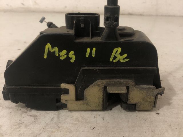 bontott RENAULT MEGANE II Bal első Ajtózár