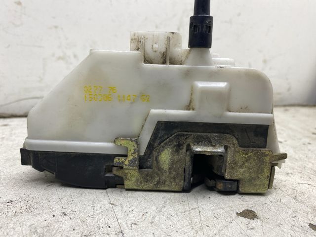 bontott RENAULT MEGANE II Bal első Ajtózár