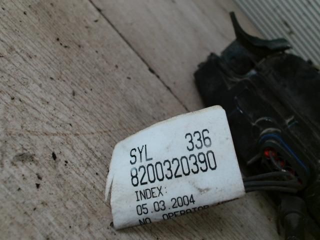 bontott RENAULT MEGANE II Bal első Ajtózár