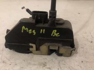 bontott RENAULT MEGANE II Bal első Ajtózár