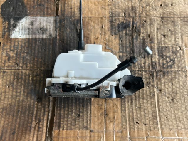 bontott RENAULT MEGANE II Bal első Ajtózár