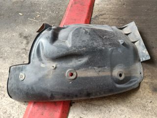 bontott RENAULT MEGANE II Bal első Dobbetét (Kerékjárati, Műanyag)