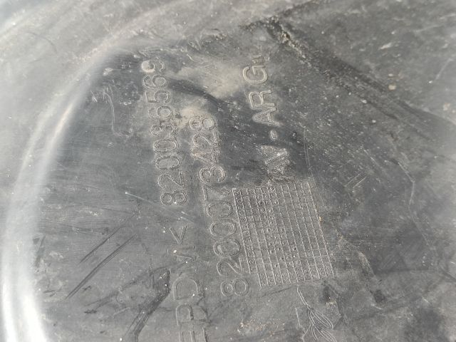 bontott RENAULT MEGANE II Bal első Dobbetét (Kerékjárati, Műanyag)