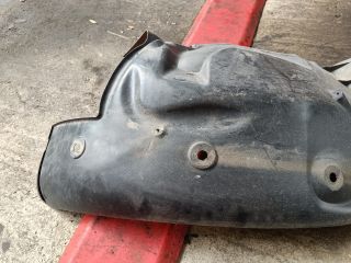 bontott RENAULT MEGANE II Bal első Dobbetét (Kerékjárati, Műanyag)