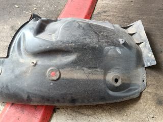 bontott RENAULT MEGANE II Bal első Dobbetét (Kerékjárati, Műanyag)