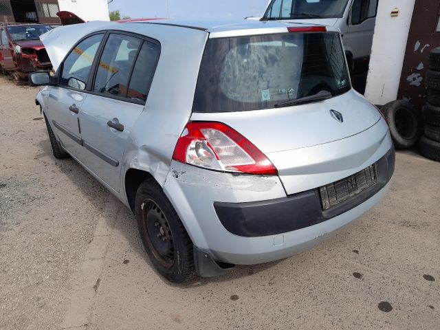 bontott RENAULT MEGANE II Bal első Dobbetét (Kerékjárati, Műanyag)