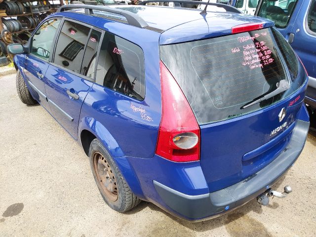 bontott RENAULT MEGANE II Bal első Dobbetét (Kerékjárati, Műanyag)