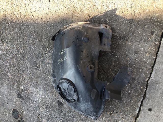 bontott RENAULT MEGANE II Bal első Első Dobbetét (Kerékjárati, Műanyag)