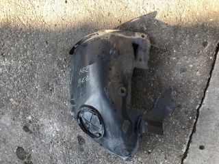 bontott RENAULT MEGANE II Bal első Első Dobbetét (Kerékjárati, Műanyag)