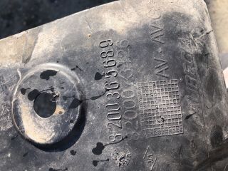 bontott RENAULT MEGANE II Bal első Első Dobbetét (Kerékjárati, Műanyag)