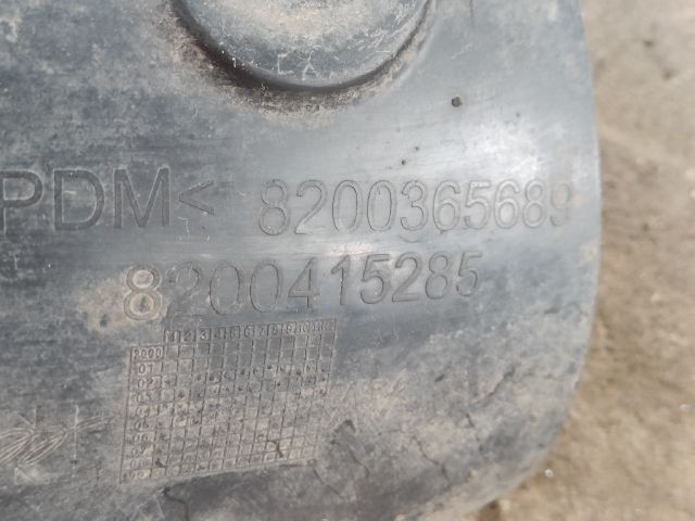 bontott RENAULT MEGANE II Bal első Első Dobbetét (Kerékjárati, Műanyag)