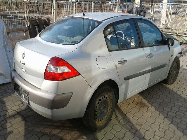 bontott RENAULT MEGANE II Bal első Fejtámla