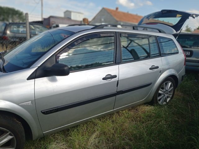 bontott RENAULT MEGANE II Bal első Gumikéder