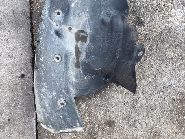 bontott RENAULT MEGANE II Bal első Hátsó Dobbetét (Kerékjárati, Műanyag)