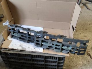 bontott RENAULT MEGANE II Bal első Lökhárító Merevítő Tartó (Fém)