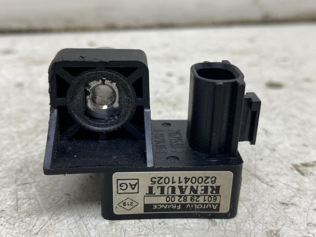 bontott RENAULT MEGANE II Bal első Oldal Ütközés Érzékelő