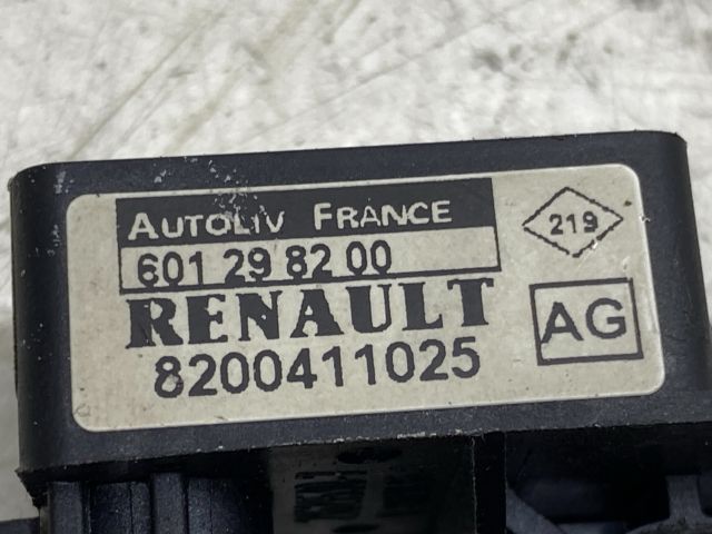 bontott RENAULT MEGANE II Bal első Oldal Ütközés Érzékelő