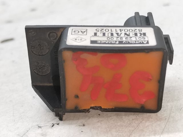 bontott RENAULT MEGANE II Bal első Oldal Ütközés Érzékelő