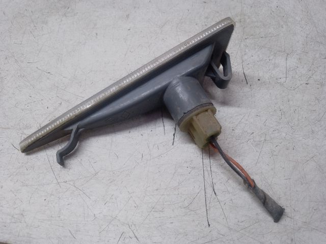 bontott RENAULT MEGANE II Bal első Sárvédő Irányjelző