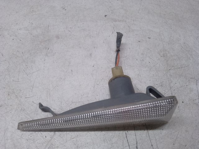 bontott RENAULT MEGANE II Bal első Sárvédő Irányjelző