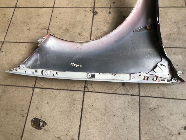 bontott RENAULT MEGANE II Bal első Sárvédő