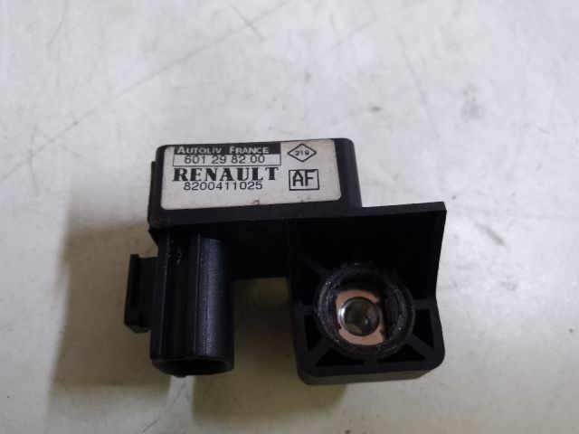 bontott RENAULT MEGANE II Bal első Ütközés Érzékelő (Homlokfalon)