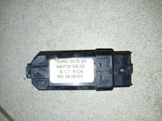 bontott RENAULT MEGANE II Bal hátsó Ablakemelő Elektronika