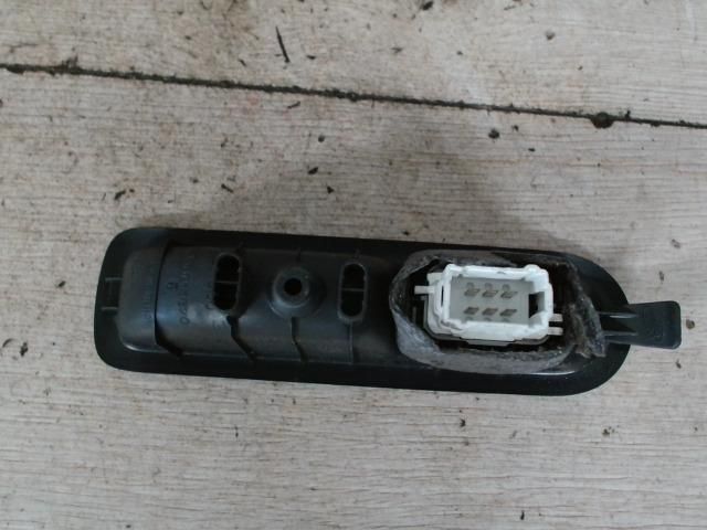 bontott RENAULT MEGANE II Bal hátsó Ablakemelő Kapcsoló