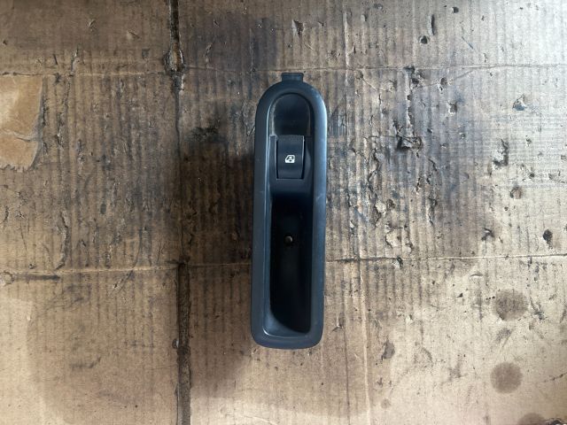 bontott RENAULT MEGANE II Bal hátsó Ablakemelő Kapcsoló