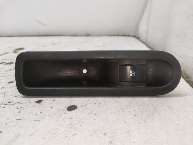 bontott RENAULT MEGANE II Bal hátsó Ablakemelő Kapcsoló