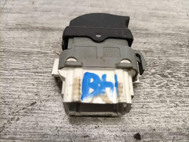 bontott RENAULT MEGANE II Bal hátsó Ablakemelő Kapcsoló