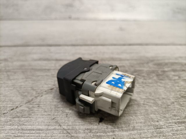 bontott RENAULT MEGANE II Bal hátsó Ablakemelő Kapcsoló