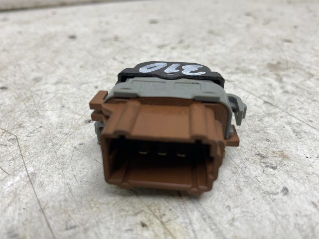 bontott RENAULT MEGANE II Bal hátsó Ablakemelő Kapcsoló