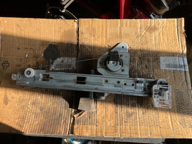 bontott RENAULT MEGANE II Bal hátsó Ablakemelő Szerkezet (Elektromos)