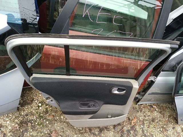 bontott RENAULT MEGANE II Bal hátsó Ajtó (Részeivel)