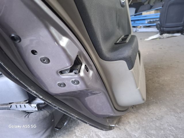 bontott RENAULT MEGANE II Bal hátsó Ajtó (Részeivel)