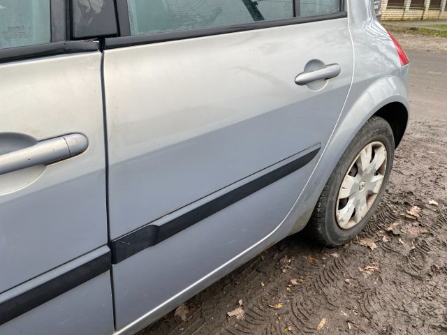 bontott RENAULT MEGANE II Bal hátsó Ajtó (Üres lemez)