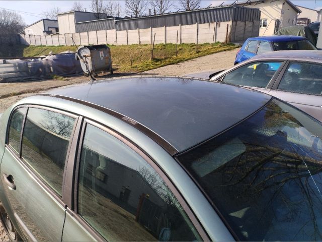 bontott RENAULT MEGANE II Bal hátsó Dobbetét (Kerékjárati, Műanyag)